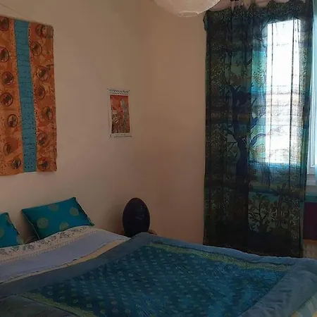 Villa Belle Climatisee Avec Jardin Dans Village Charmand A 10min De La !!!